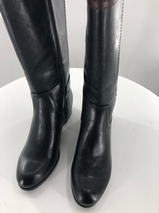 Woman's Boots