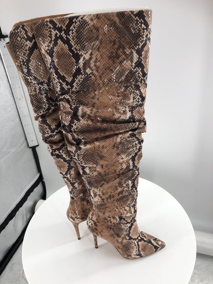 Woman's Boots