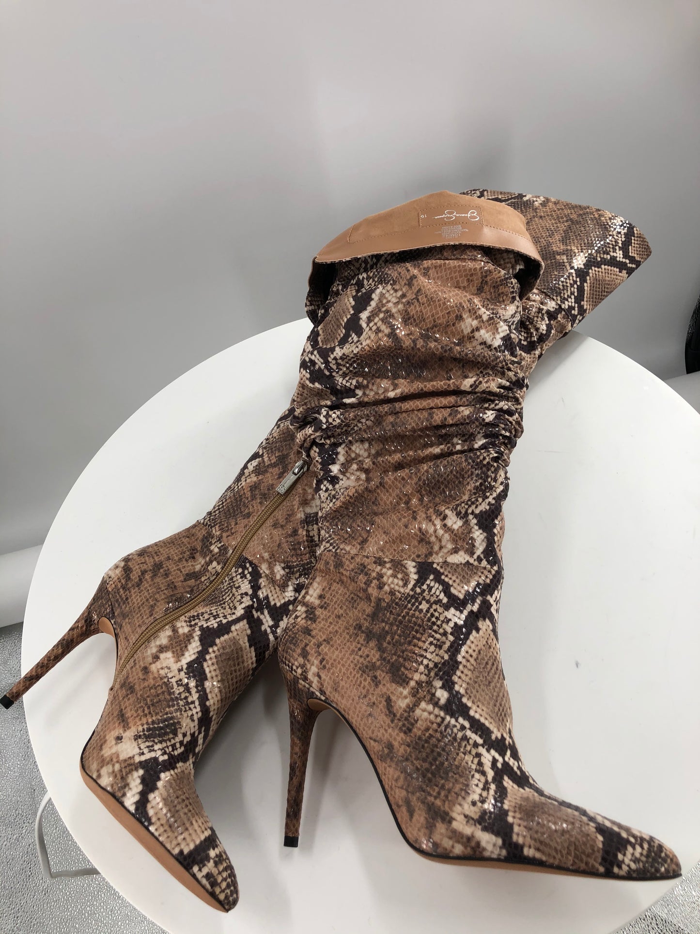 Woman's Boots